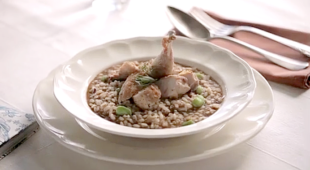 Arroz caldoso con perdiz y morcilla