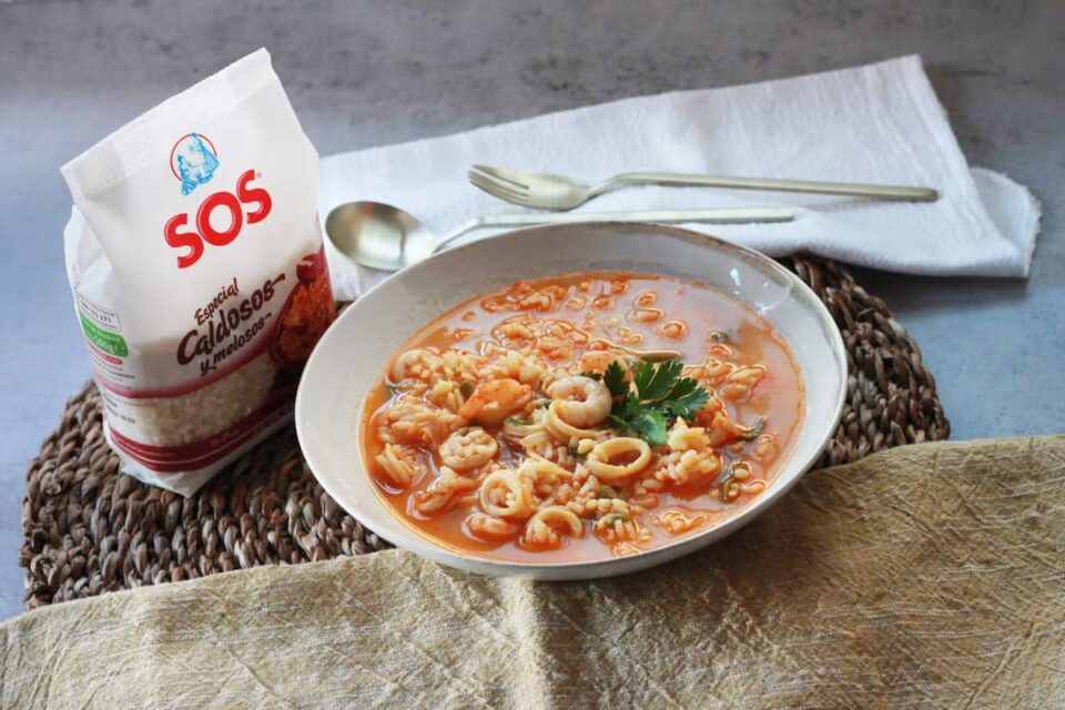 Arroz caldoso con calamares y gambas