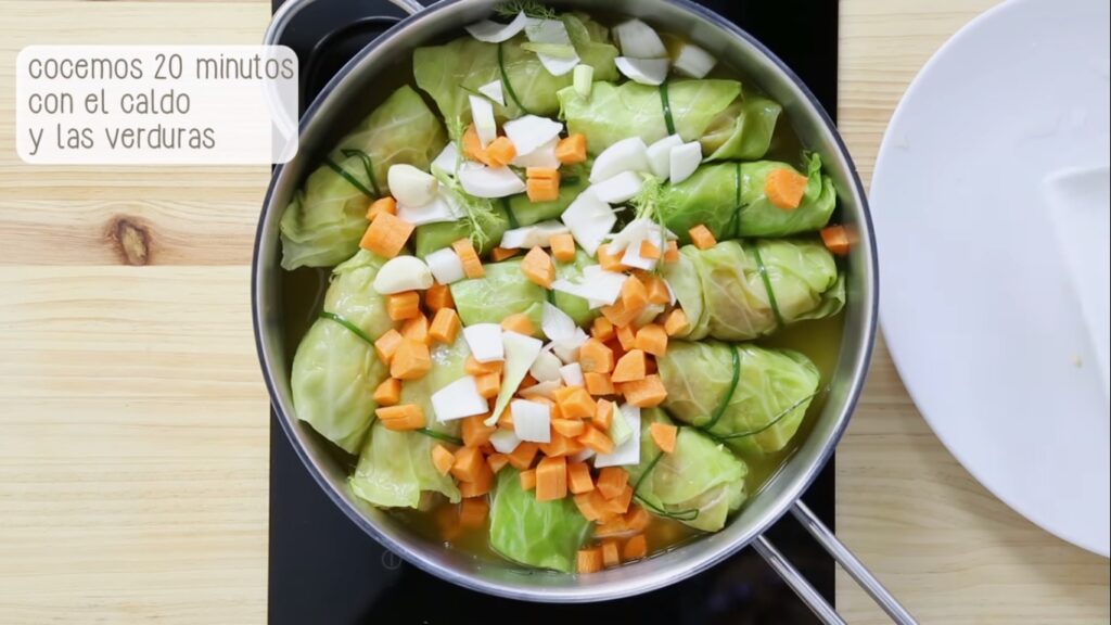 Cocemos 20 minutos con el caldo y las verduras