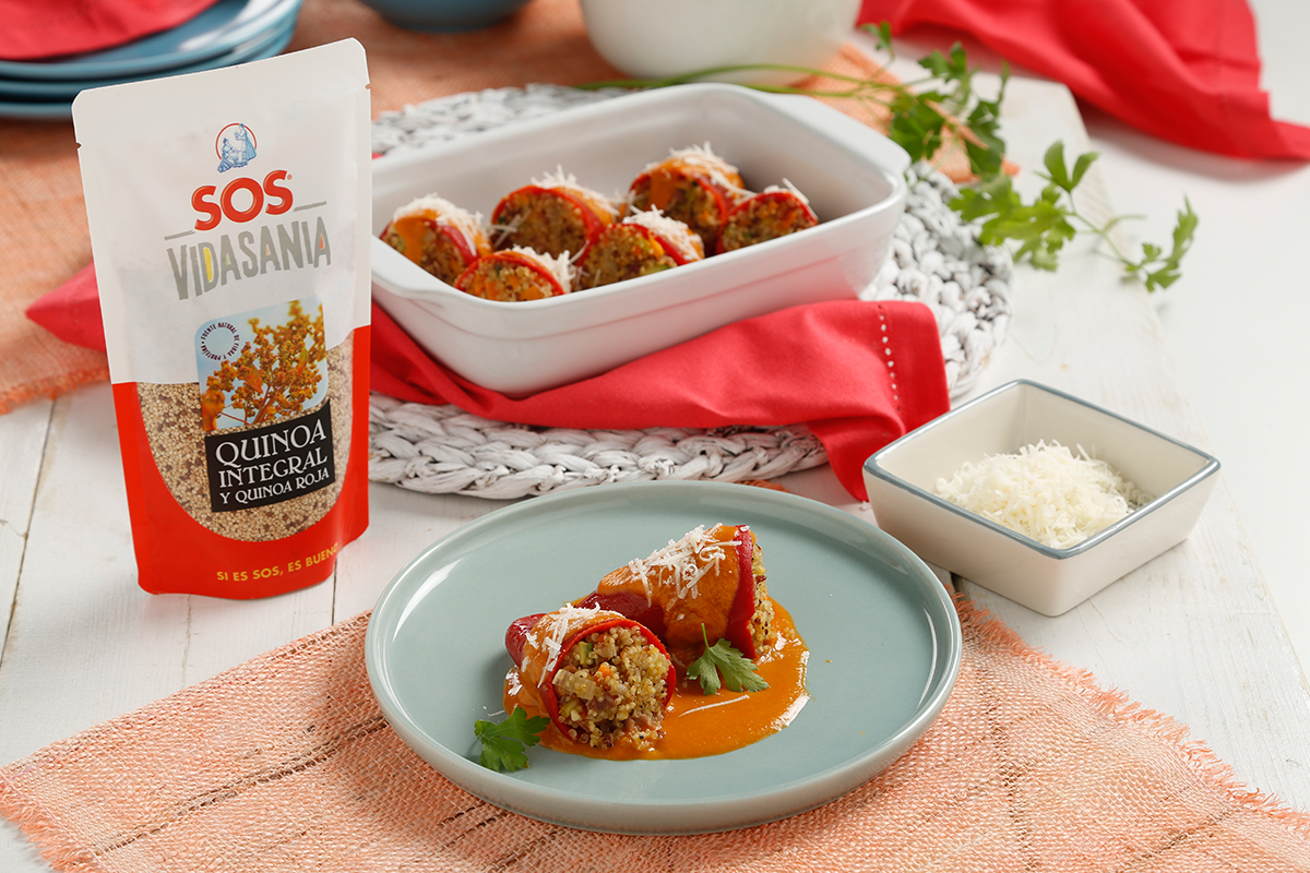 pimientos rellenos quinoa integral y roja