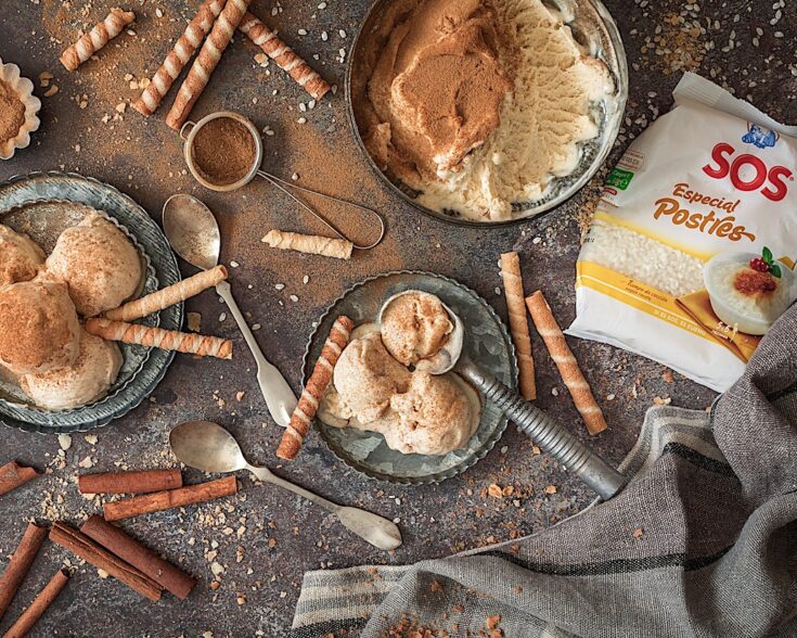 Servimos y disfrutamos de nuestro helado de arroz con leche