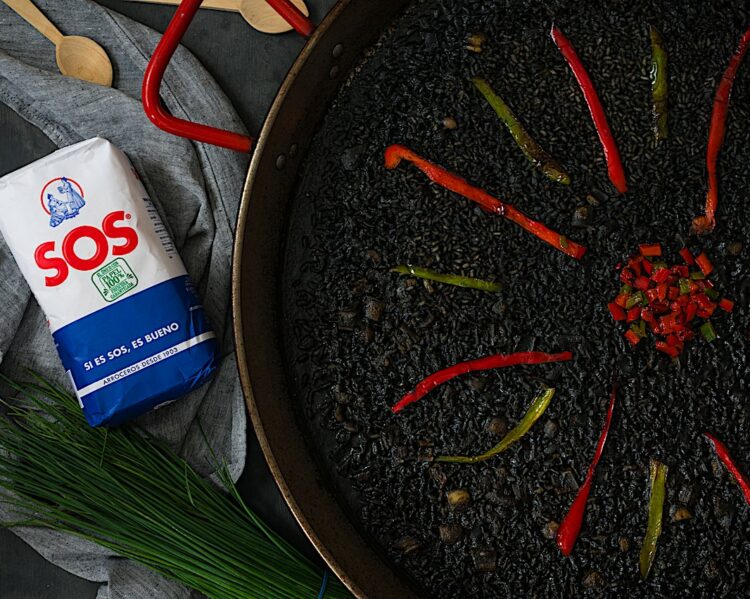 Foto de Arroz negro, receta recomendada por Loleta by Loleta