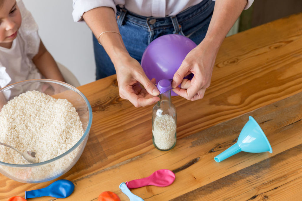 globo bola arroz malabares manualidades infantil niños diversion casa entretenimiento juego ocio 