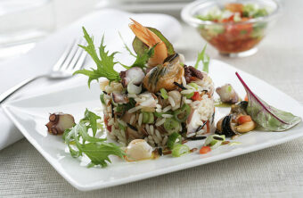 Ensalada de arroz SOS con frutos del mar