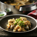 Arroz con pollo, caracoles y setas shiitake