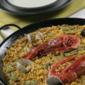 Paella de almejas y carabineros