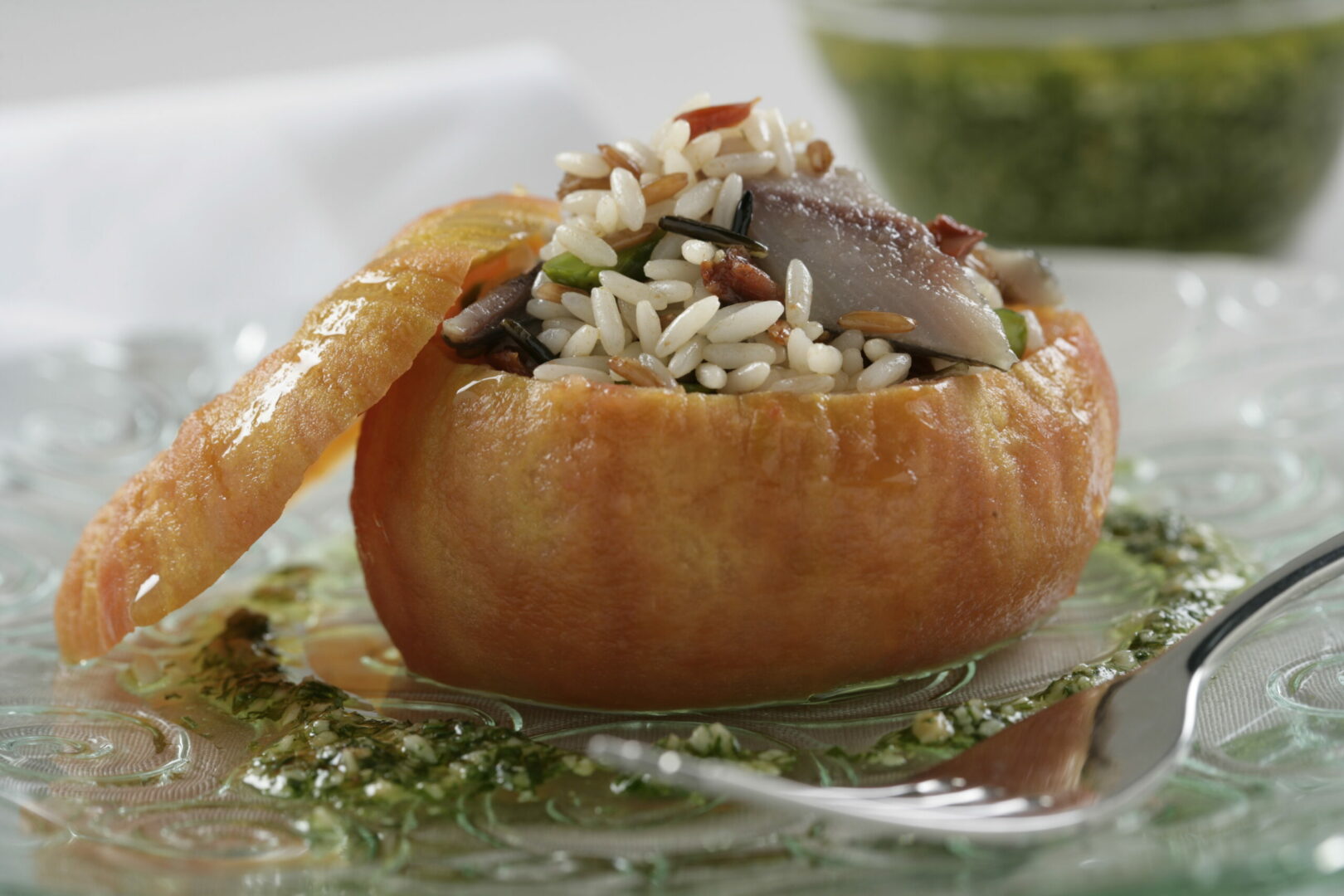 Plato de tomates rellenos de arroz