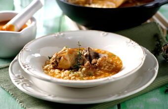 Arroz meloso con conejo y salsa romesco