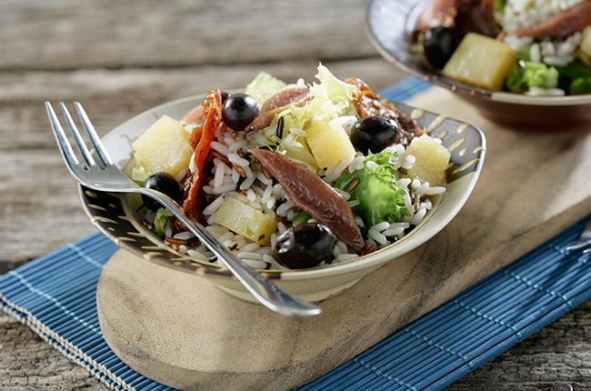 Foto de Ensalada de arroz, queso manchego y anchoas