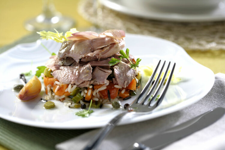 Foto de Ensalada de arroz y perdiz escabechada