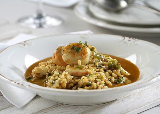 Arroz caldoso con calamares y gambas