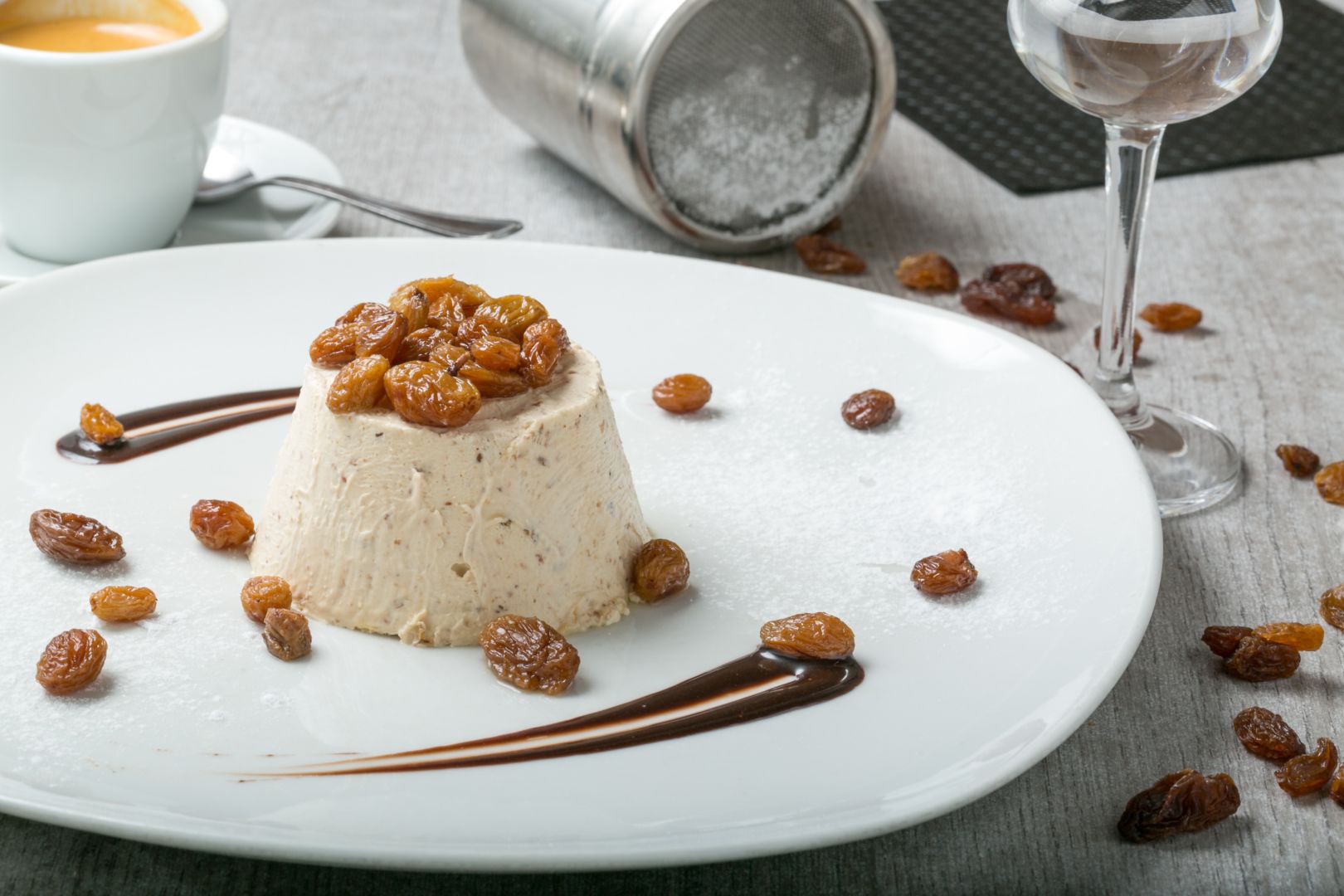 flan-de-turron-con-pasas