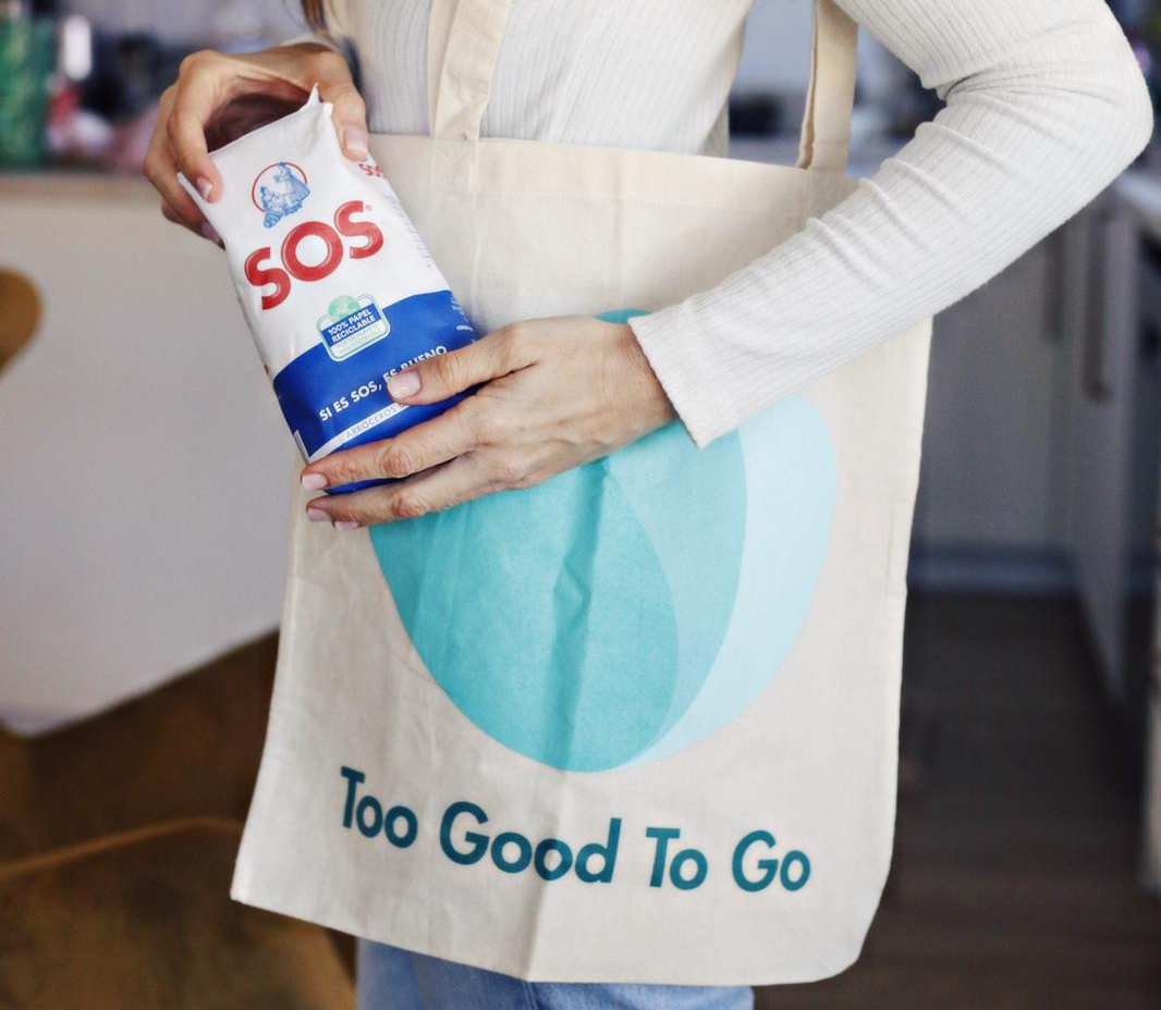 oh-mami-blue-con-paquete-de-arroz-sos-redondo-y-bolsa-de-too-good-to-go