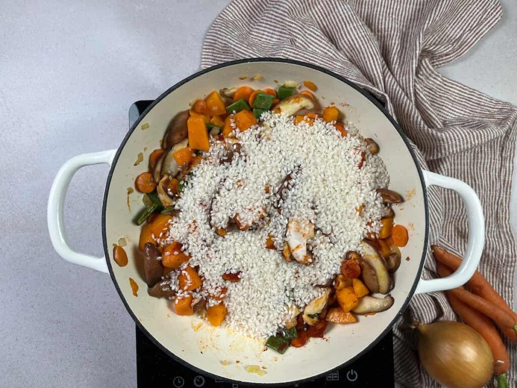 Receta Arroz con calabaza. Paso 3: Añade el arroz