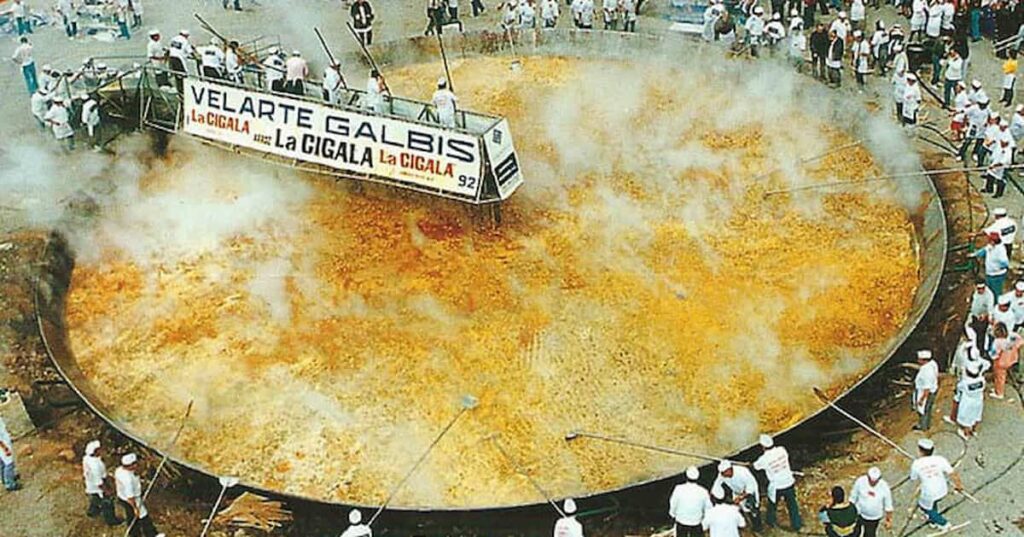 La paella de Valencia que batió el récord guiness