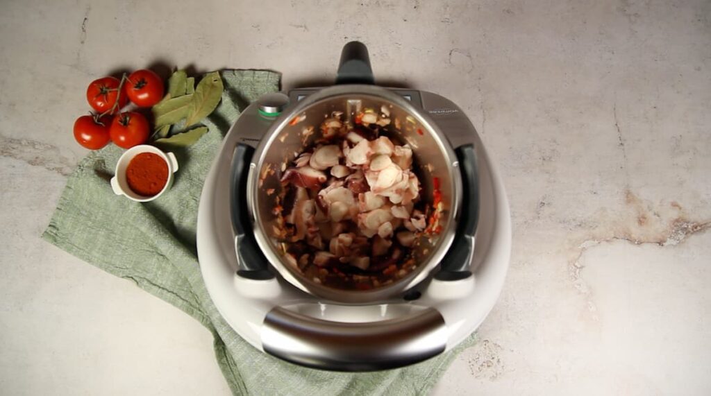 Receta Arroz con pulpo en Thermomix. Paso 3: Añadir el pulpo