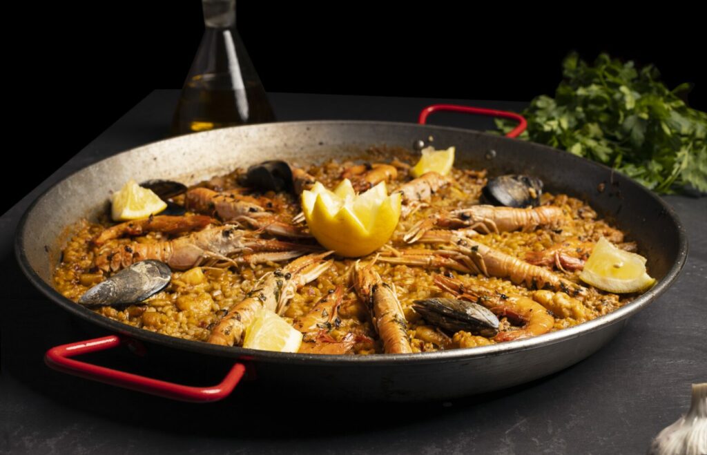 Las diferencias más relevantes entre la paella y el arroz alicantino