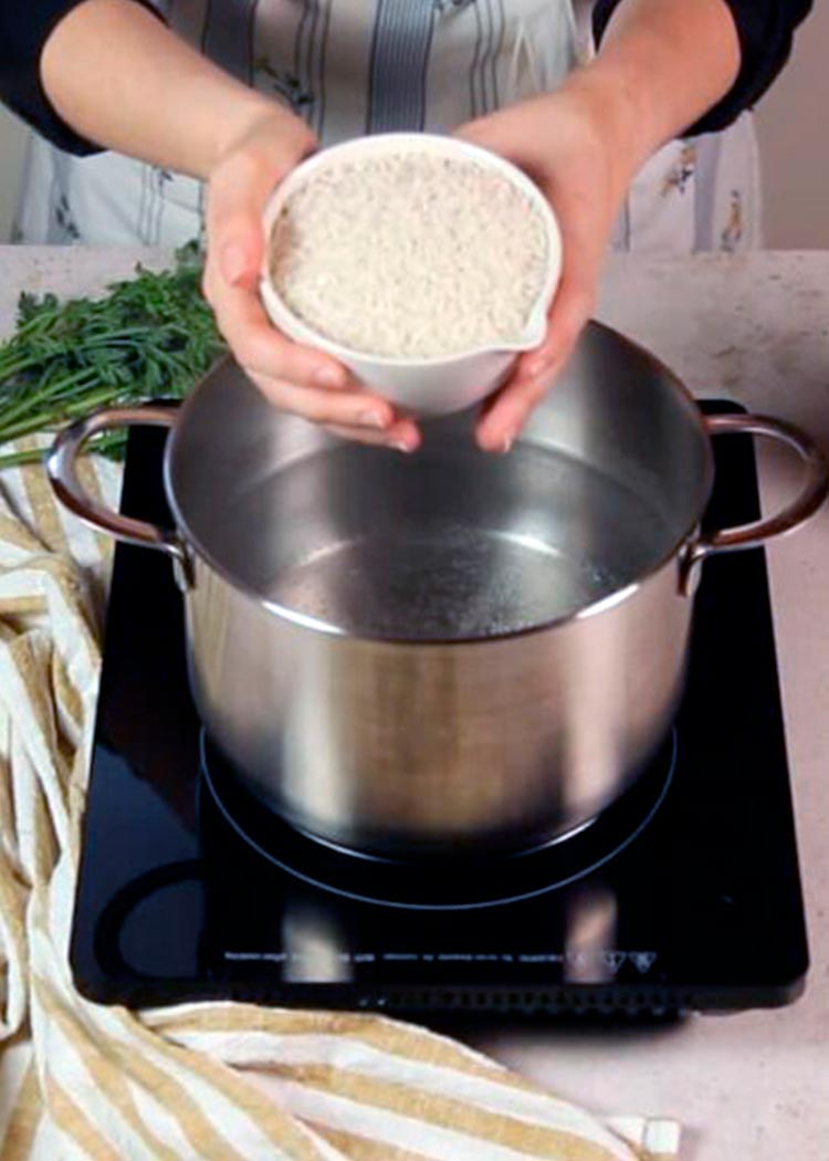 Cocer arroz para pollo al curry con arroz
