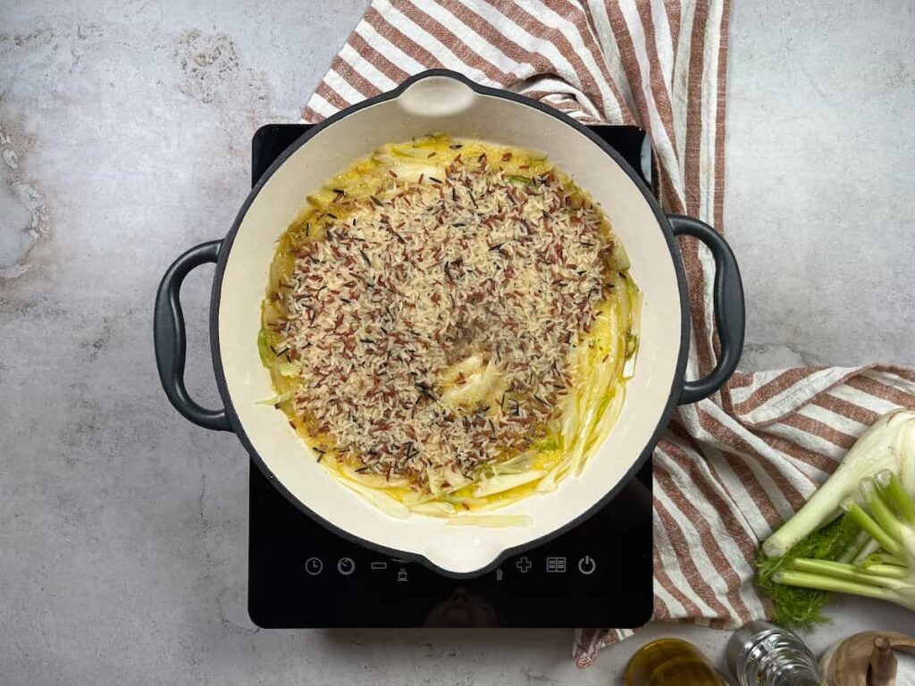 Receta Arroz con hinojos. Paso 3: añadir el arroz