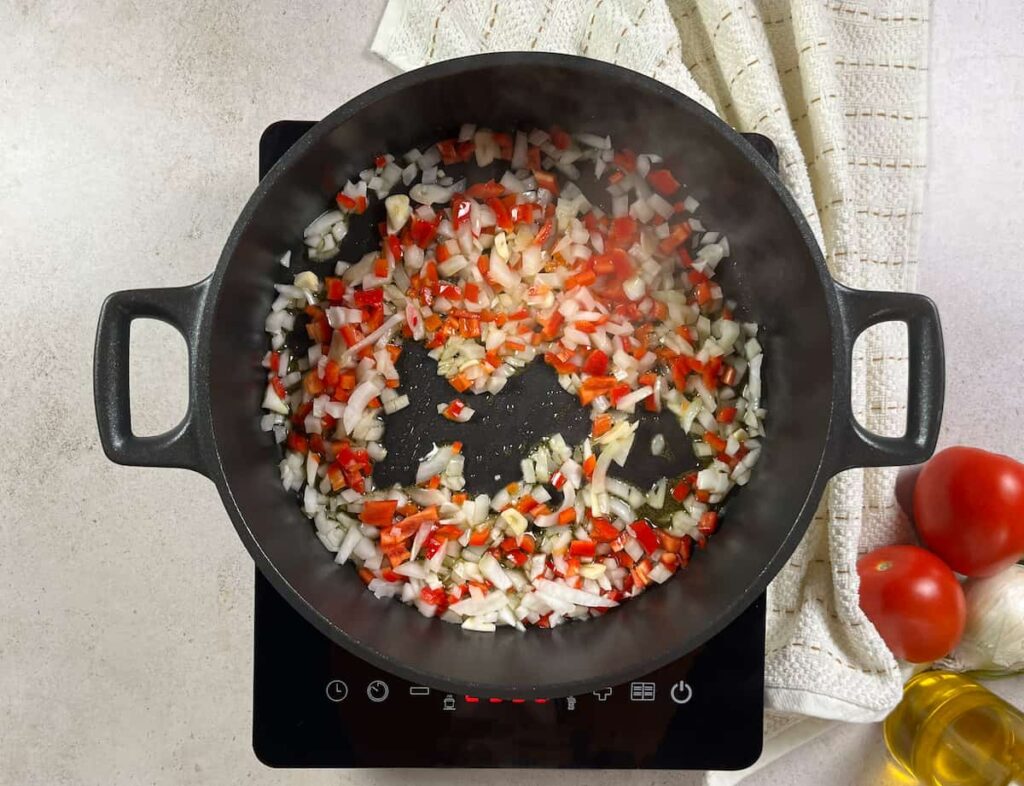 Arroz con Zamburiñas. Paso 2: Hacer sofrito