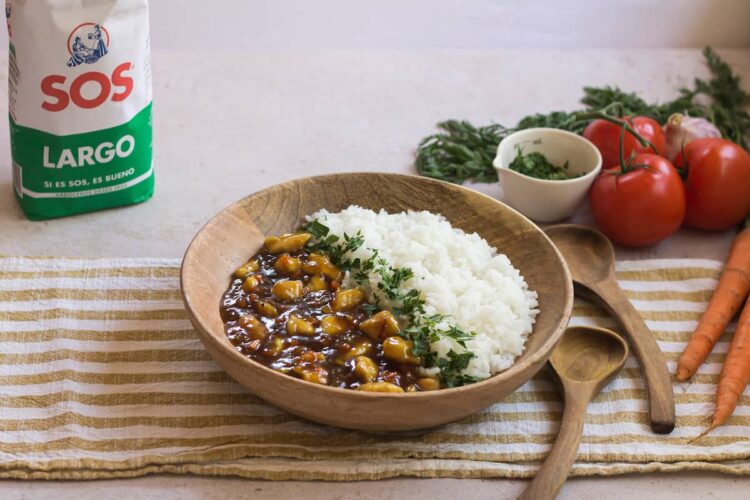 Foto de Pollo al curry con arroz basmati: receta fácil y deliciosa