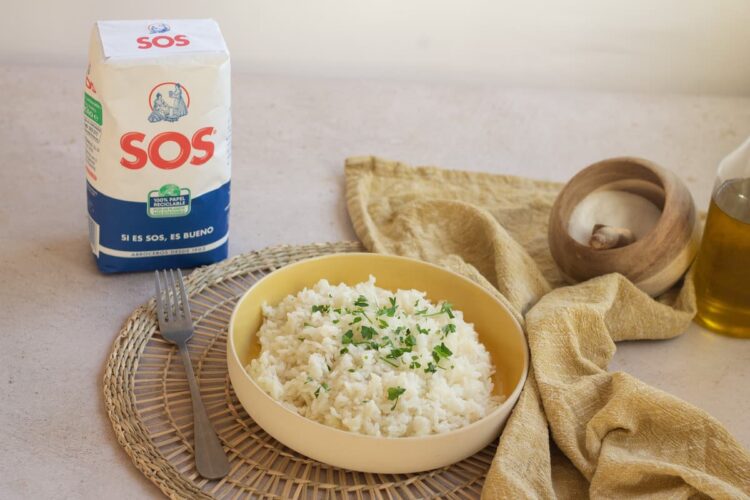 Foto de Arroz blanco en microondas: Receta rápida y fácil de preparar