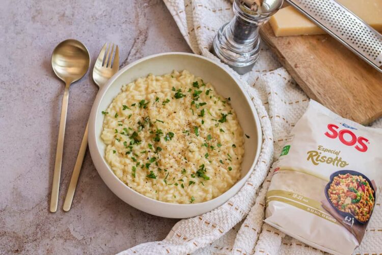 Foto de Risotto con Arroz Bomba: Receta Exquisita y Cremosa para Disfrutar en Casa