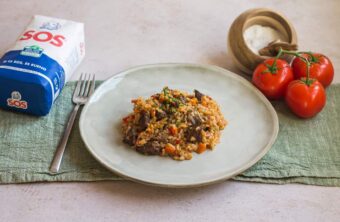 Arroz con carne guisada