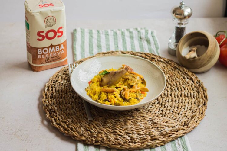 Foto de Arroz con conejo y setas: un plato gourmet fácil de preparar