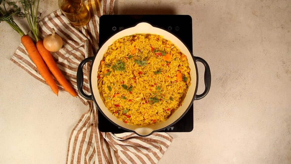 Incorporar el arroz y servir