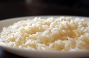 Tiempo óptimo de cocción del arroz en olla rápida: guía completa