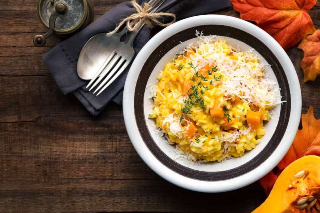 ¿Qué ingredientes son mejores para el risotto preparado con antelación?