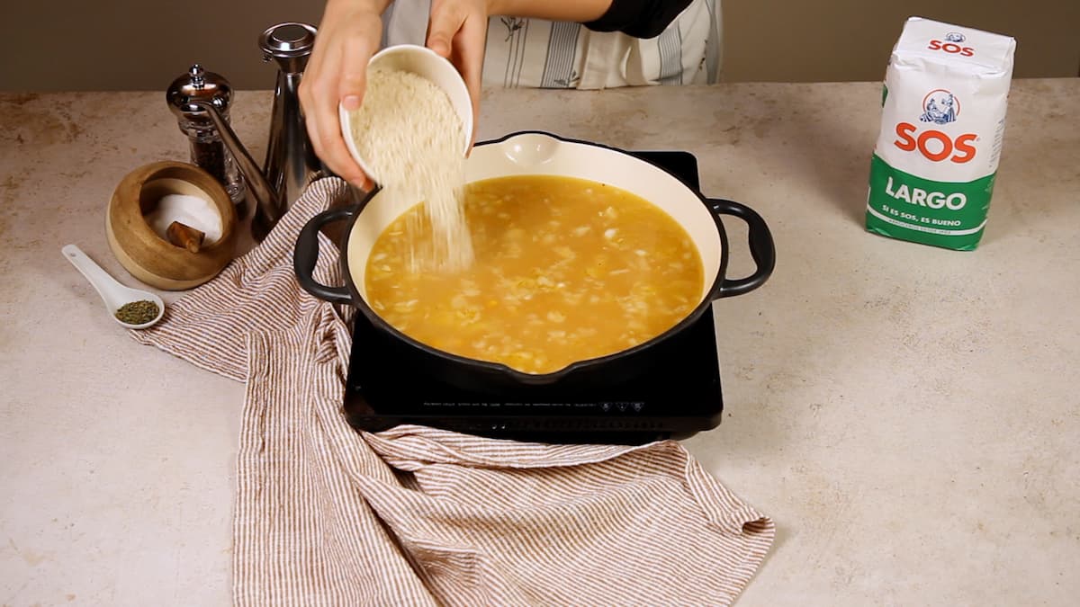 Delicioso arroz con maíz: una receta fácil y sabrosa