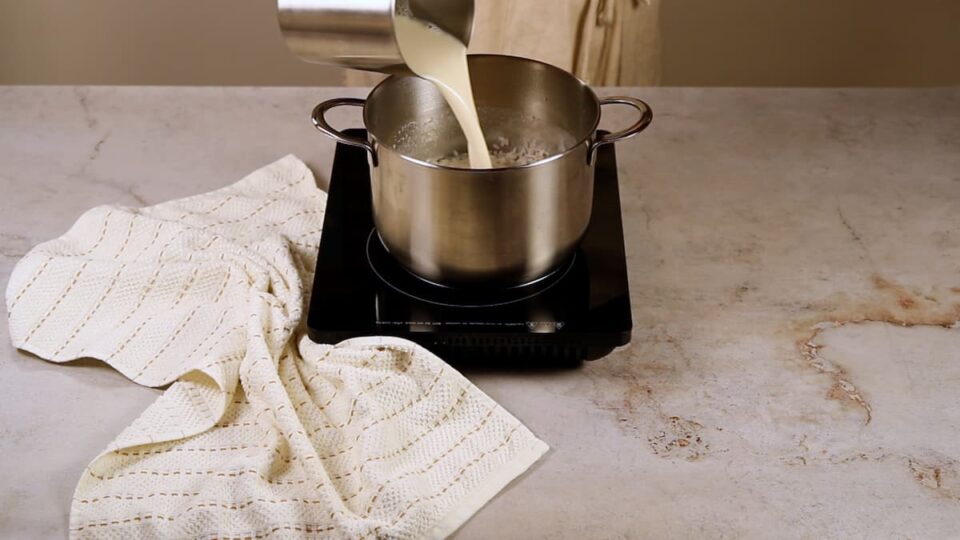 Añadir leche condensada