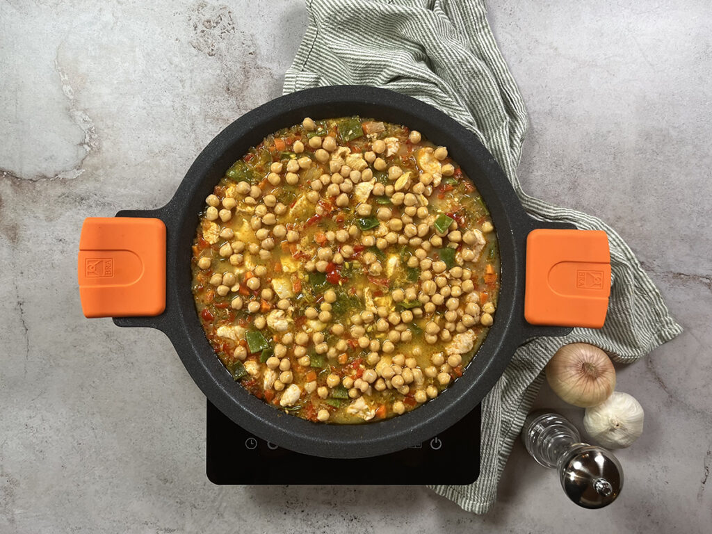 paella con garbanzos paso 4 cocción