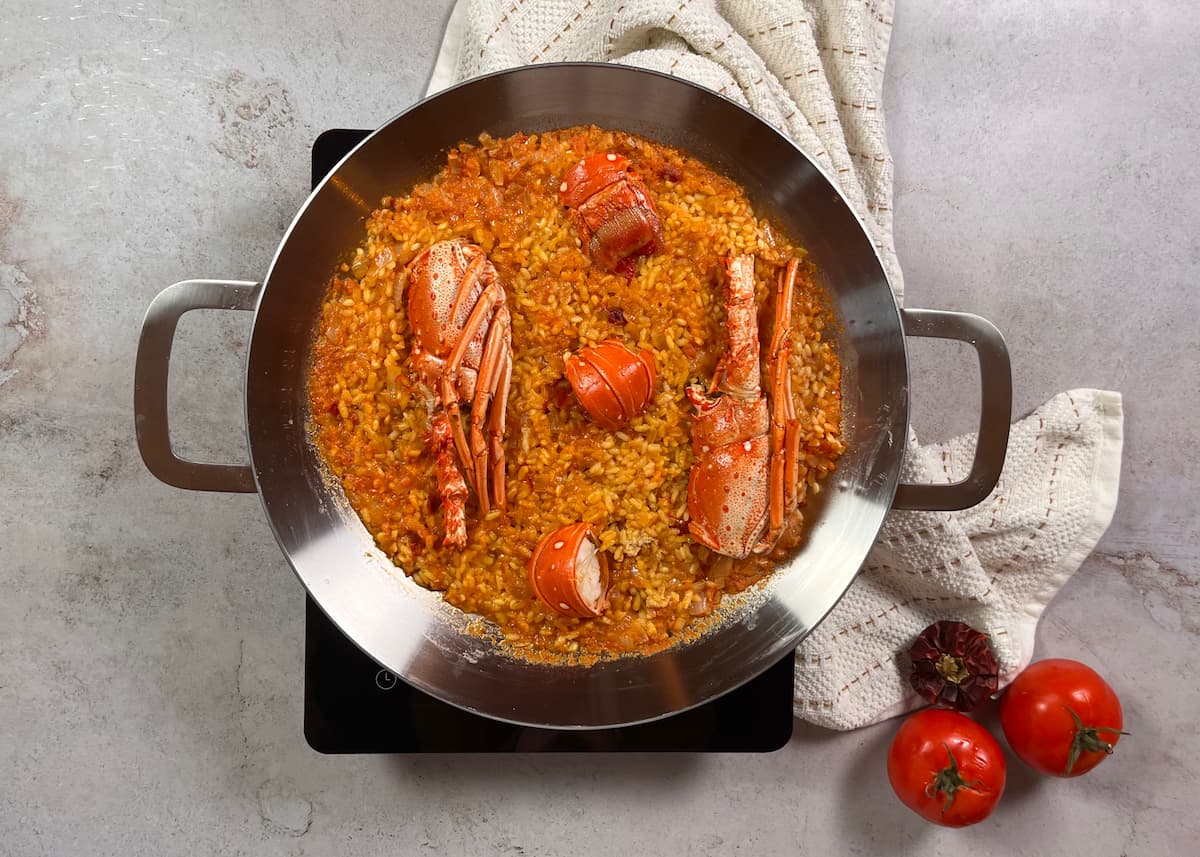 Receta de Paella de Langosta: Deliciosa y Sofisticada