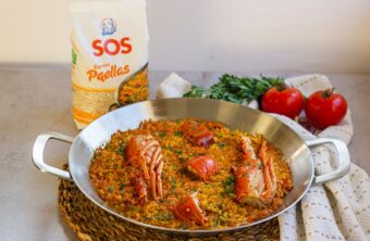 Paella de langosta
