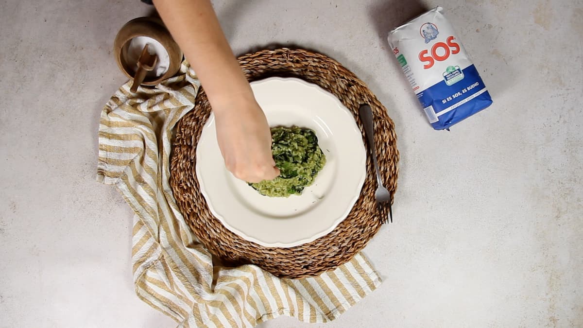 Arroz con espinacas: Nutrición y sabor en tu plato