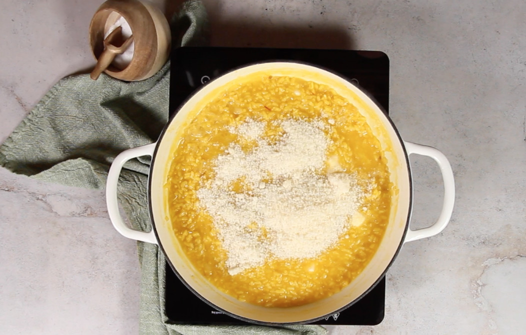 Risotto a la milanesa: Receta italiana en tu mesa