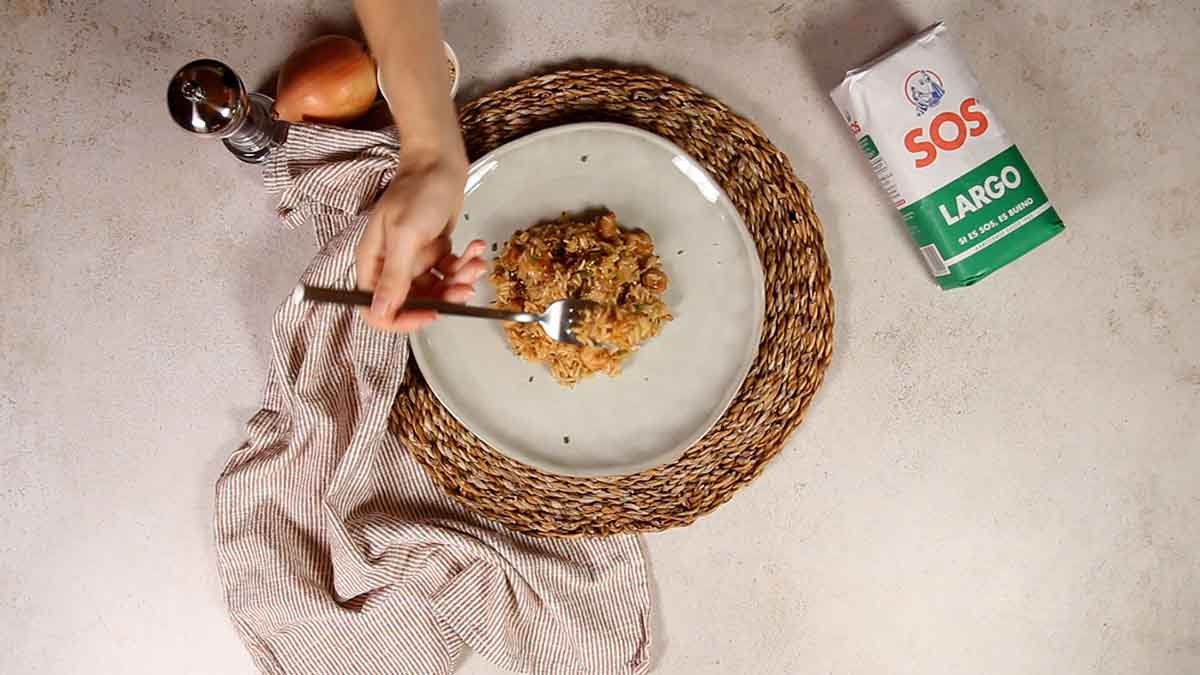 Arroz frito con gambas: receta con sabor asiático en tu mesa