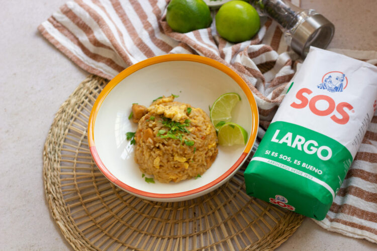 Foto de Receta de nasi goreng: delicioso arroz frito indonesio