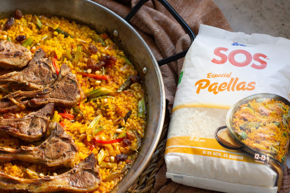 Arroz con chuletitas de cordero y trigueros