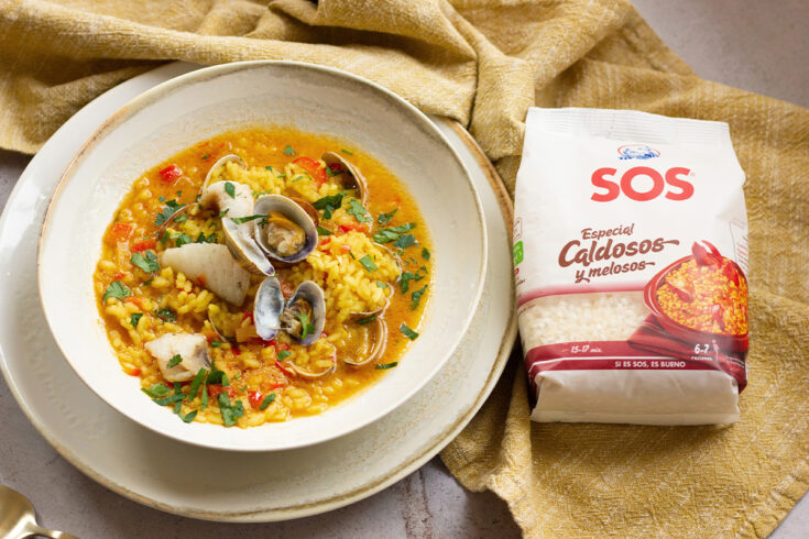 Arroz con rape y almejas