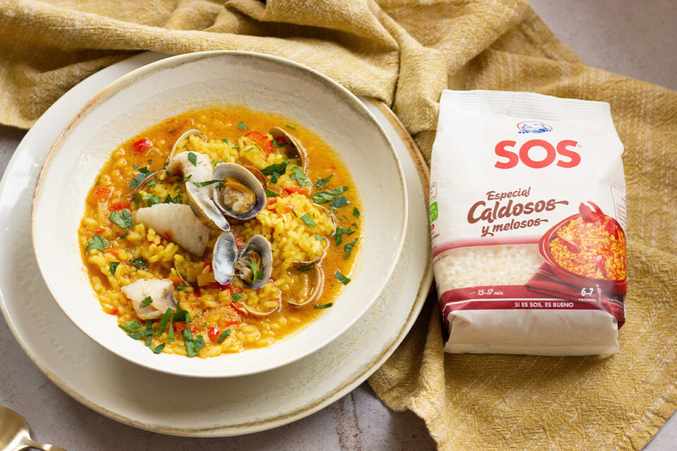 Arroz con rape y almejas que enamoran