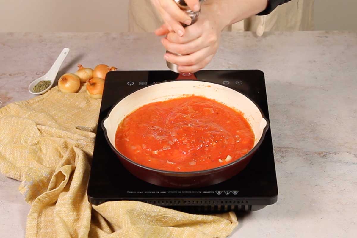 Paso a paso arroz con tomate y huevo tomate