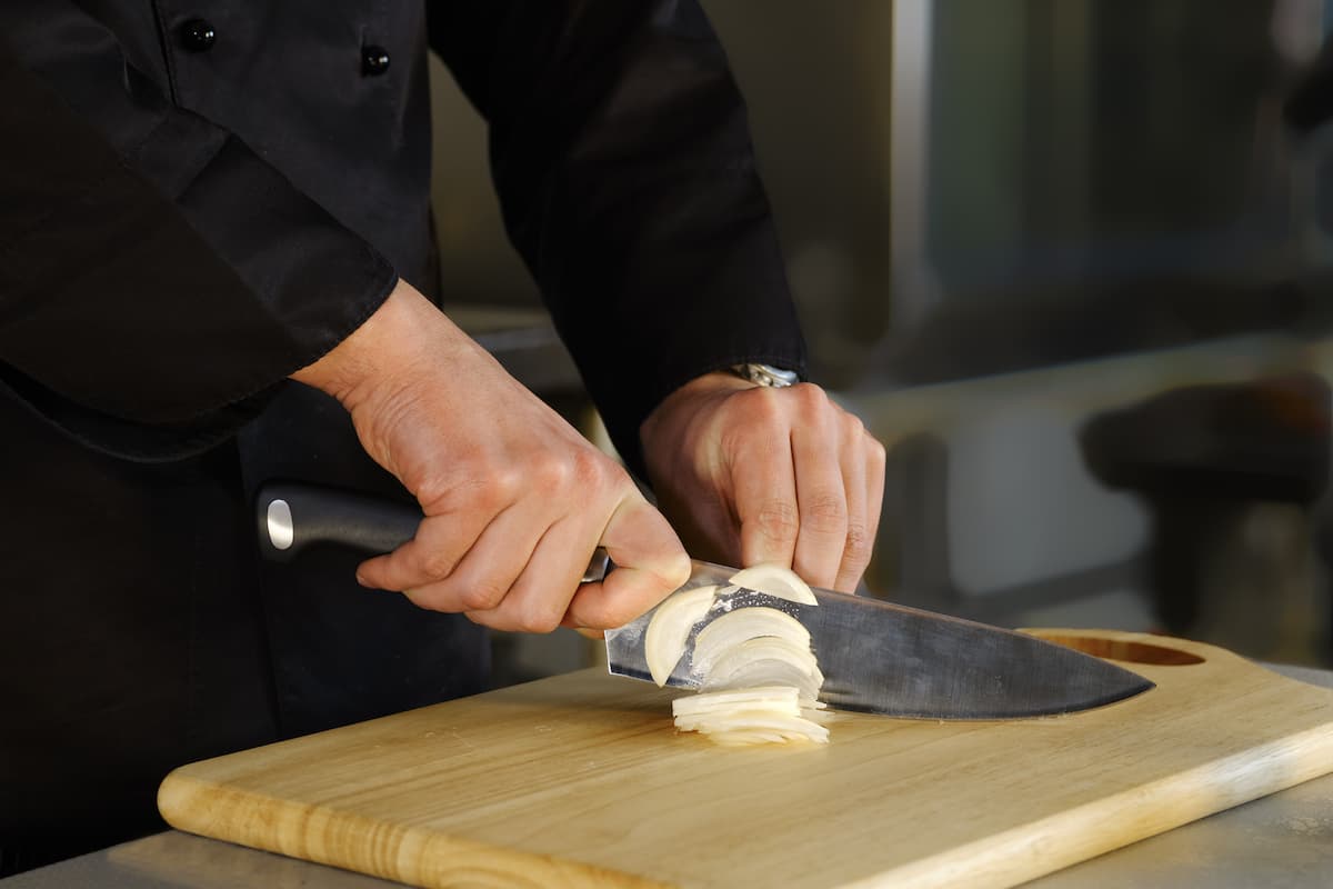 Versatilidad de la cebolla pochada en la cocina