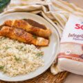Arroz con salmón y soja