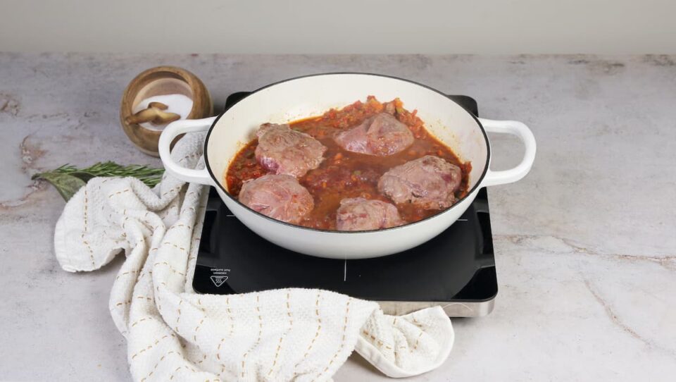 Incorporar la carne al sofrito