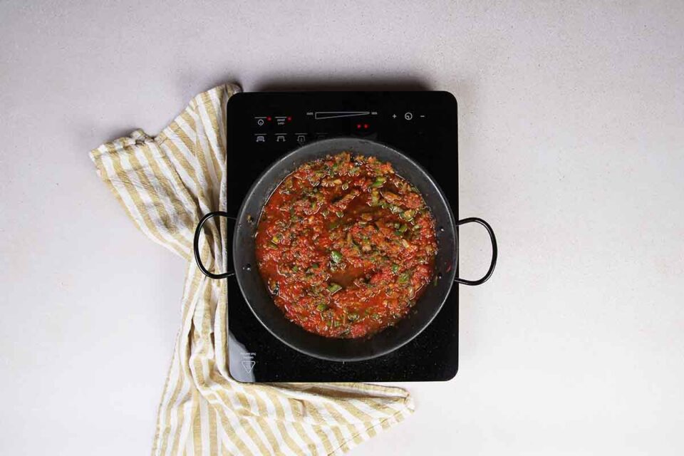 paso a paso arroz con carabineros SOFRITO