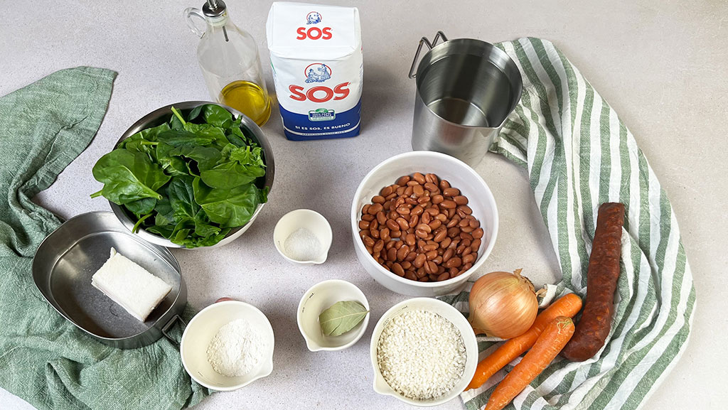 Ingredientes de arroz con judías pintas